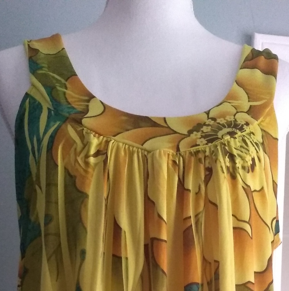 Caren Sport Floral Print Tank Top